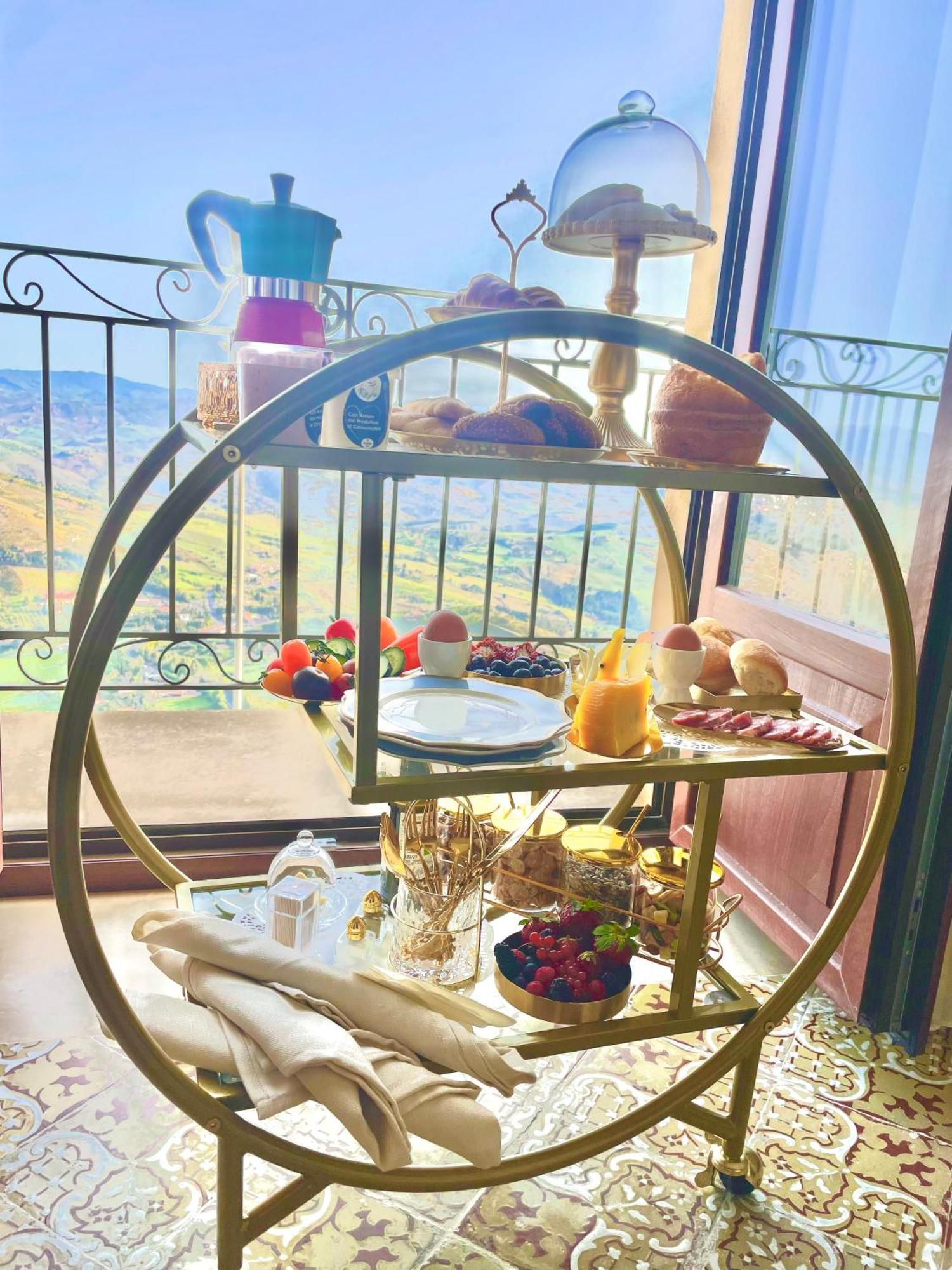 Dimora Del Duomo Hotel Enna Bagian luar foto