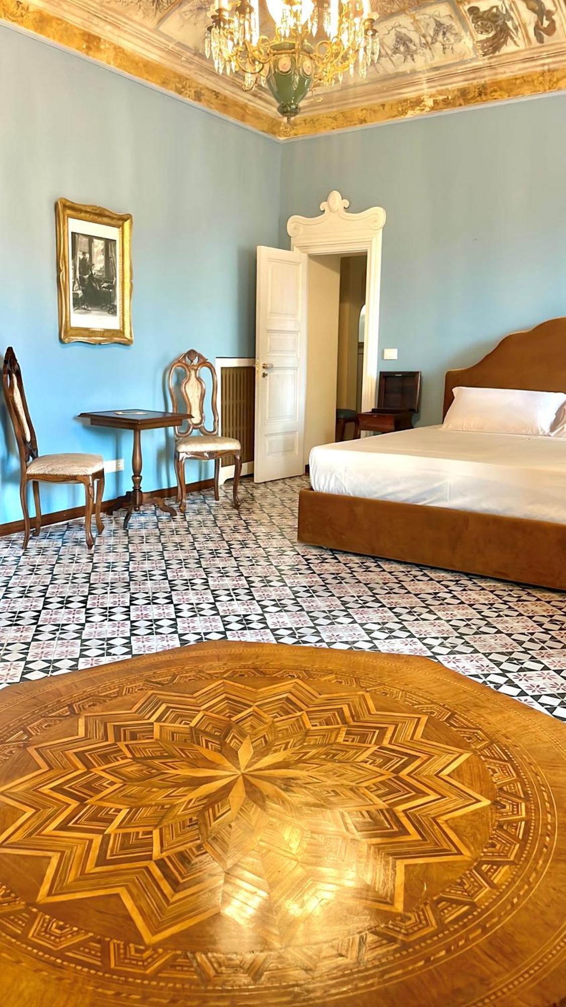 Dimora Del Duomo Hotel Enna Bagian luar foto