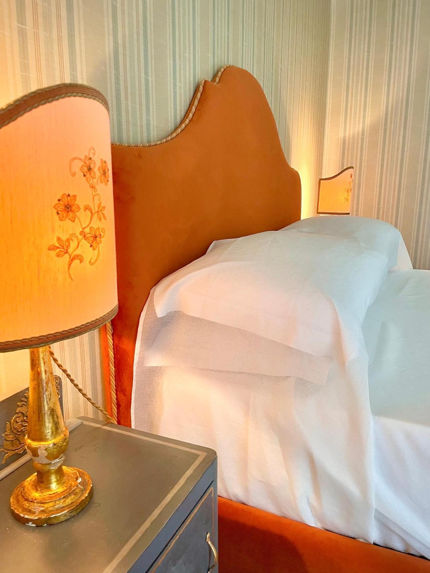 Dimora Del Duomo Hotel Enna Bagian luar foto